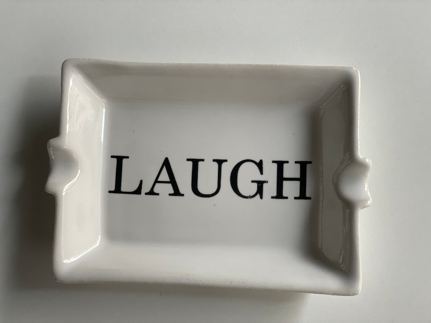 CENICERO LAUGH